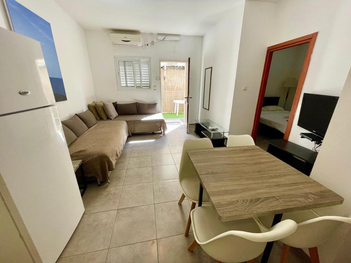 Miraks Harav Kuk Apartamento Tel Aviv Exterior foto