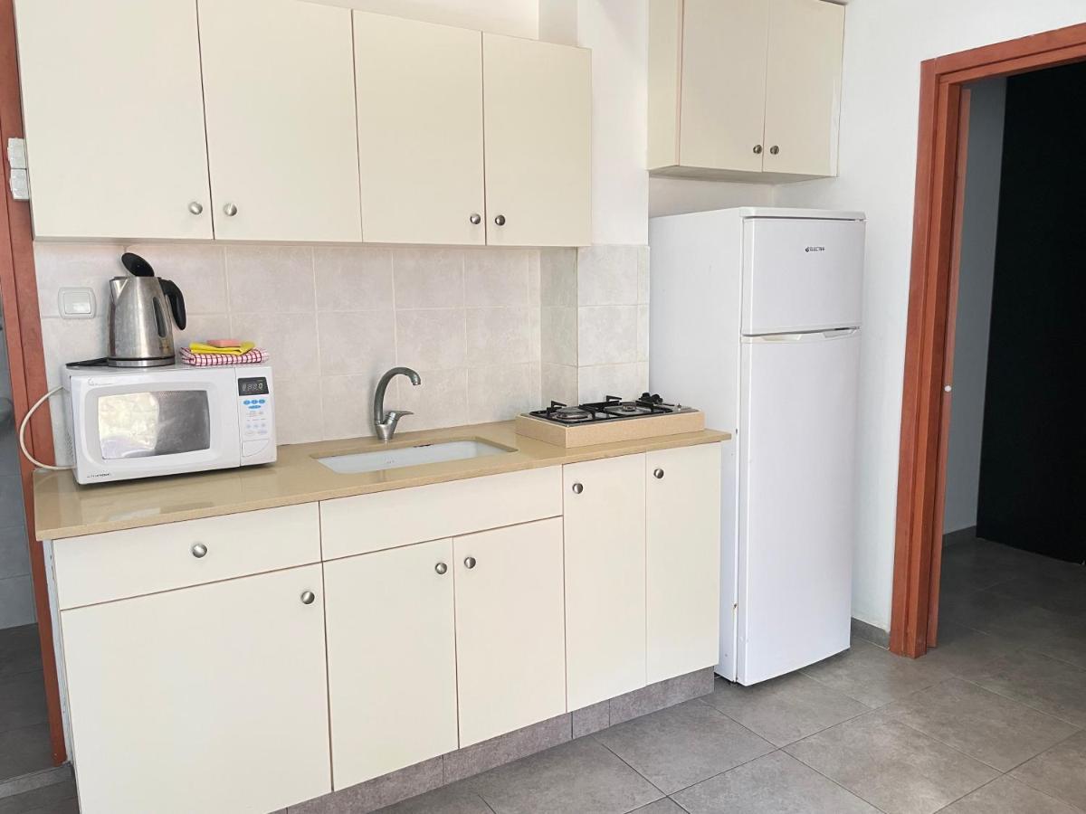 Miraks Harav Kuk Apartamento Tel Aviv Exterior foto